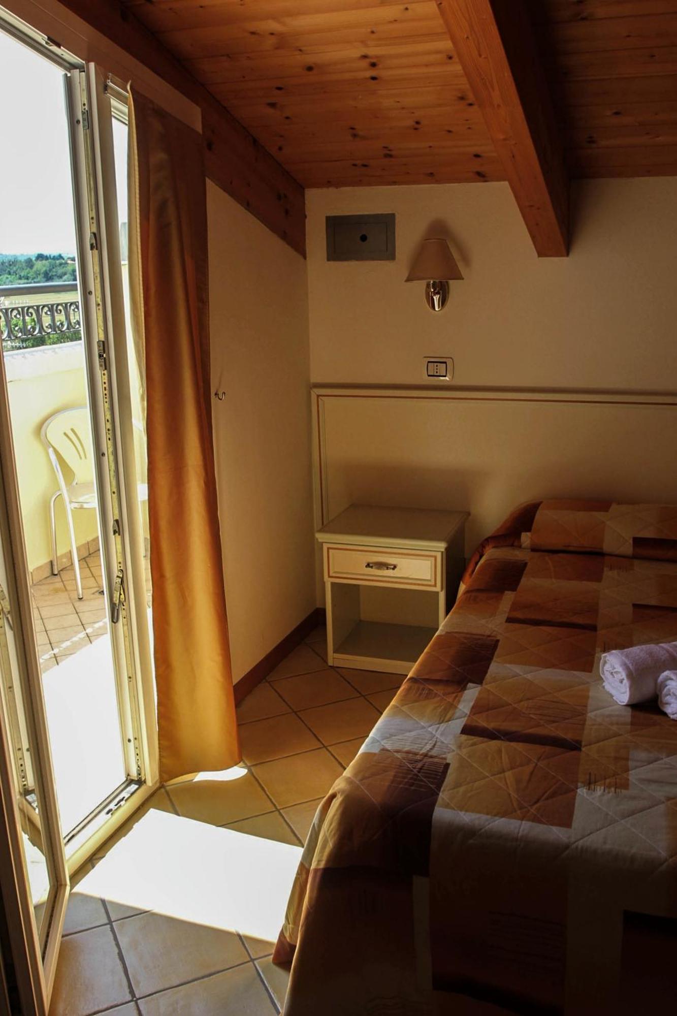 Hotel Ariston 米萨诺阿德里亚蒂科 外观 照片